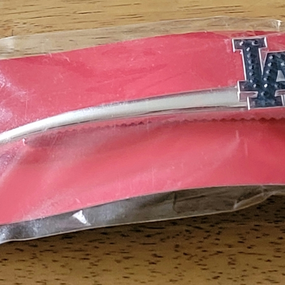 LA DODGERS HIGH QUALITY POPULAR DESIGN WOMENS HAIR SPIKE PIN - Picture 2 of 4